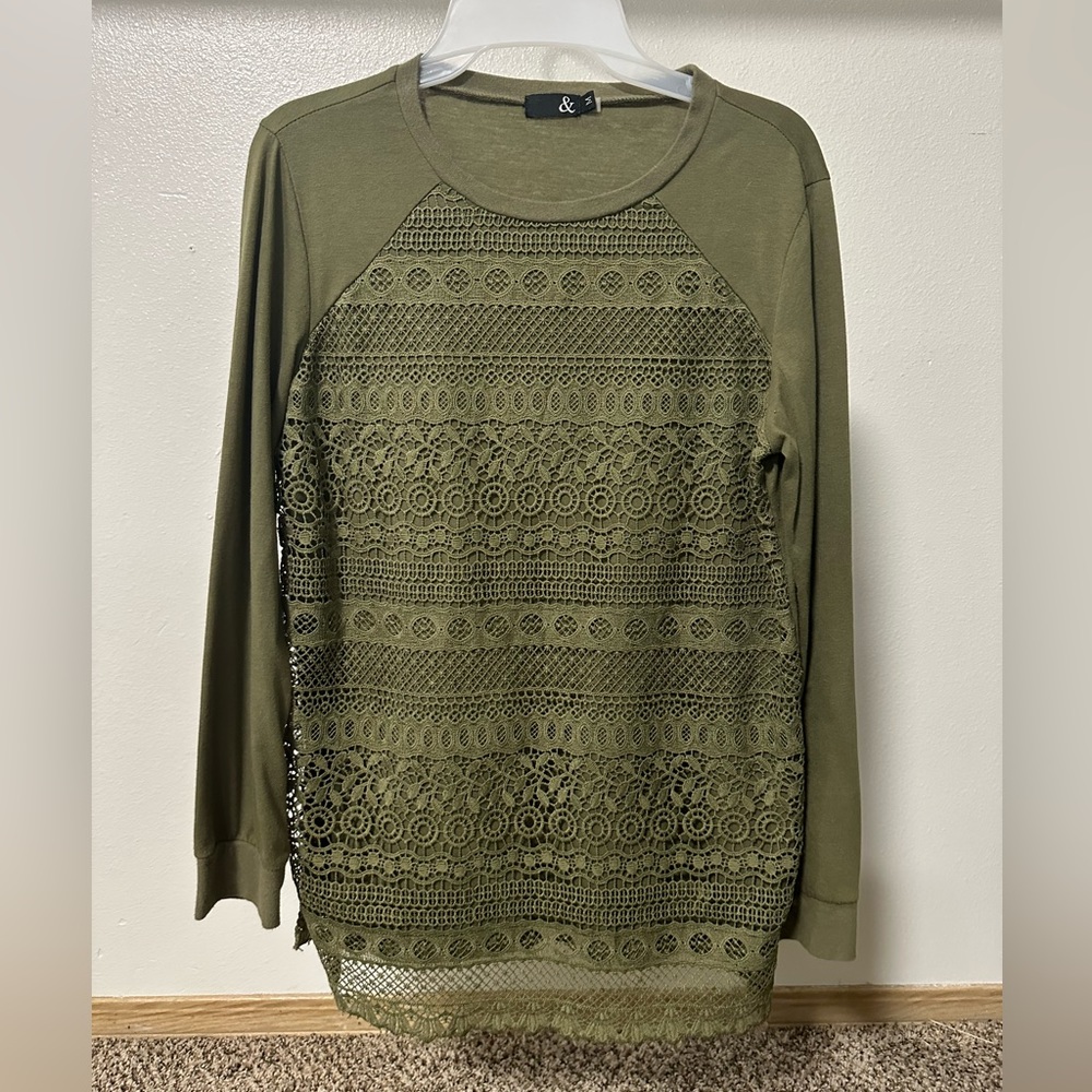 Ampersand - Olive green long sleeve top with lace - Medium
